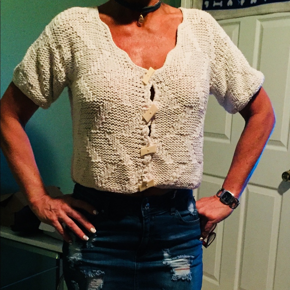 Lightweight sweater top - Picture 2 of 5